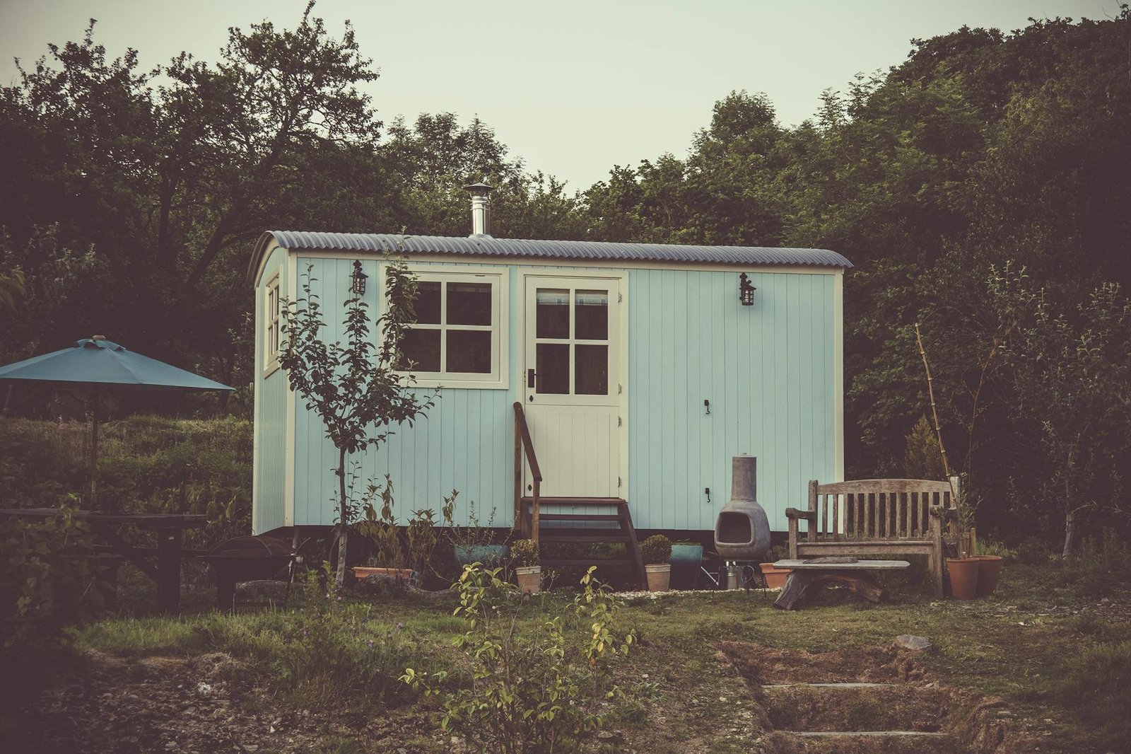 off grid tiny home